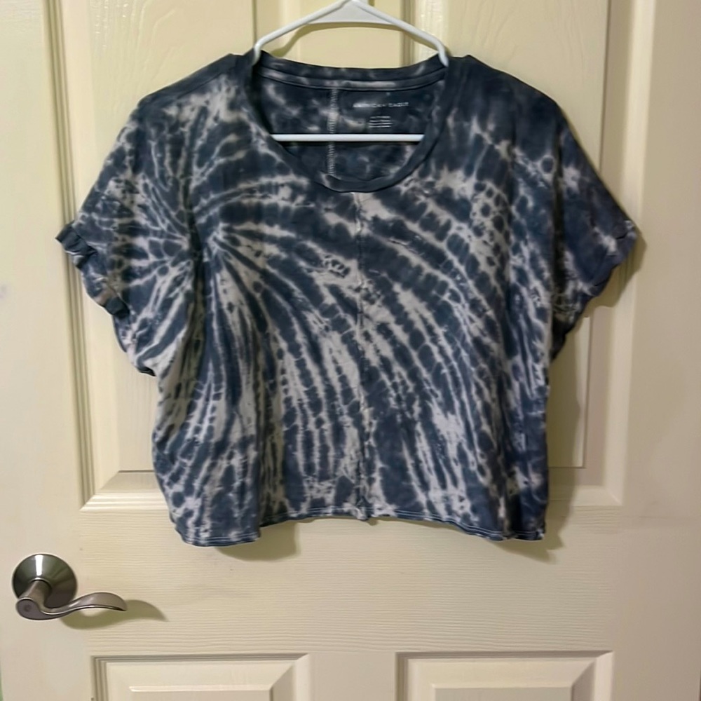 American Eagle cropped tye dye shirt size xs